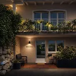 Escala - Family 3* Fully