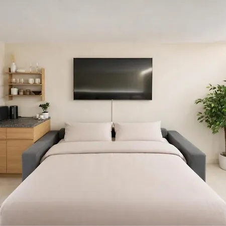 Escala - Family Fully